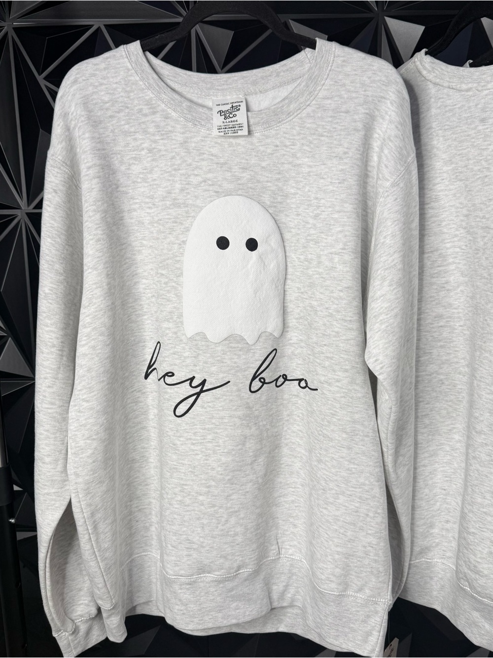 Halloween Hey Boo Gray Crewneck Sweatshirt Size XL NWT